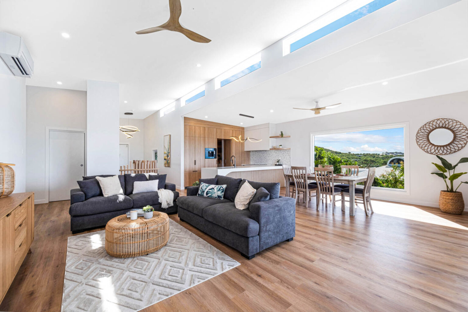 Real Pavscorp completed home